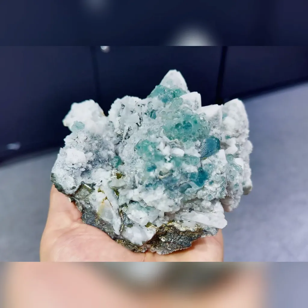 Natural Green Fluorite and Quartz Clusters Symbiosis comes from Inner Mongolia,China 140*105*80MM image