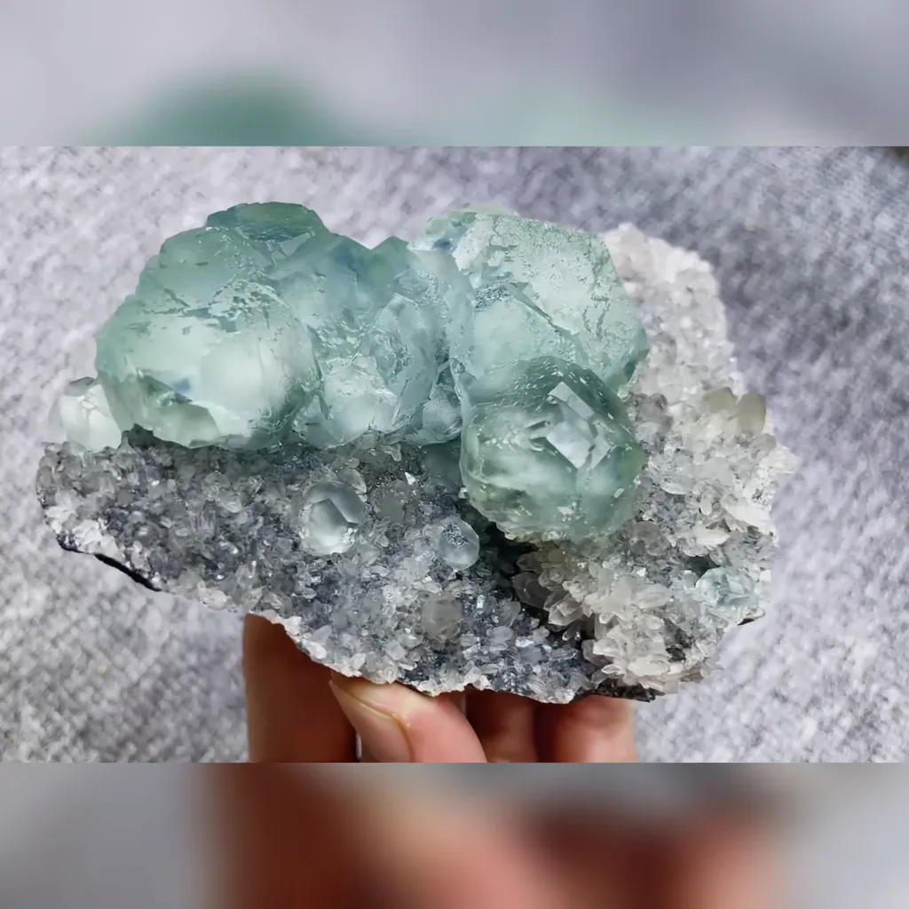 Natural Green Fluorite and Quartz Symbiosis comes from Fujian,China 105*90*50MM image