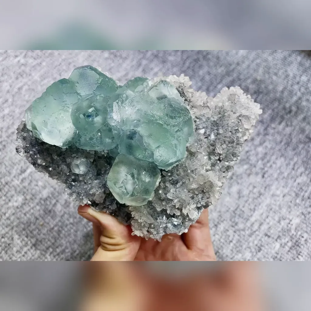 Natural Green Fluorite and Quartz Symbiosis comes from Fujian,China 105*90*50MM - image 2