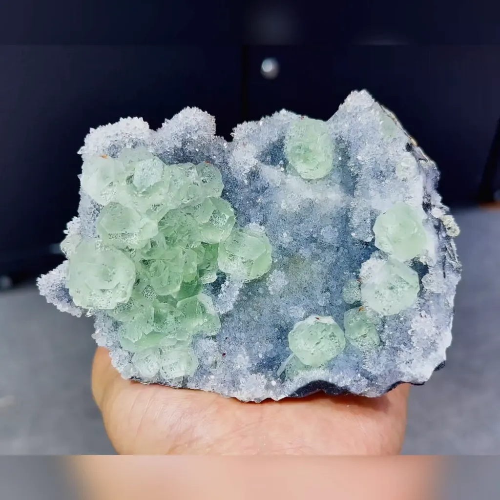 Natural Green Fluorite and Quartz Symbiosis comes from Fujian,China 150*140*130MM image