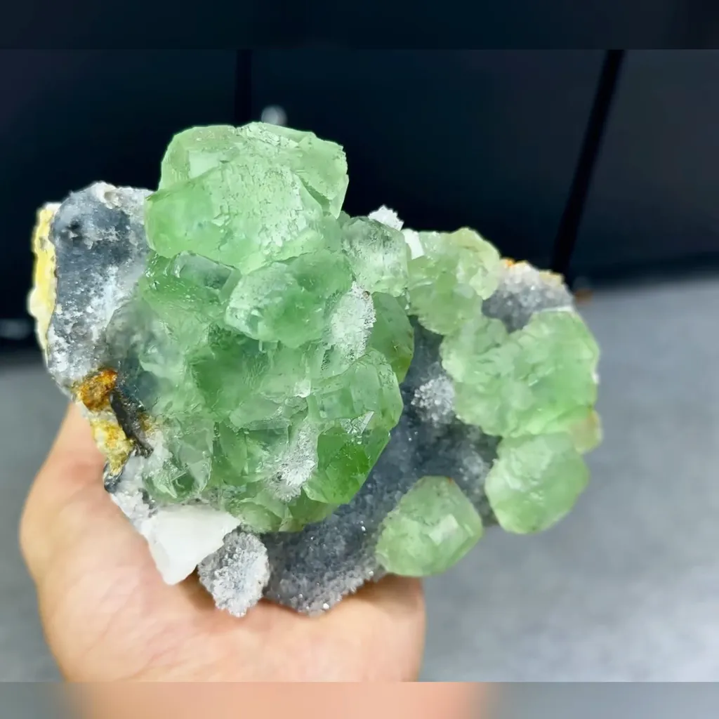 Natural Green Fluorite and Quartz Symbiosis comes from Zhejiang,China 140*90*70MM - image 4