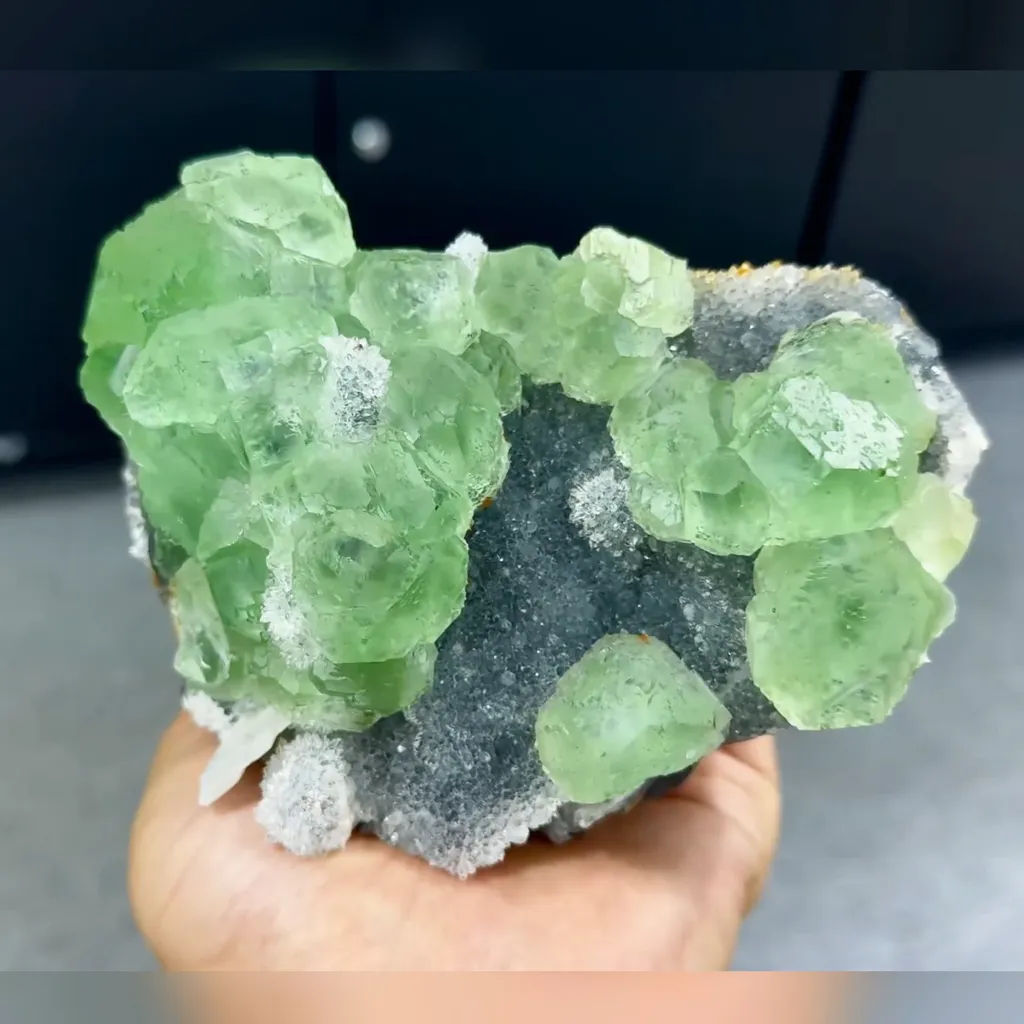 Natural Green Fluorite and Quartz Symbiosis comes from Zhejiang,China 140*90*70MM - image 3