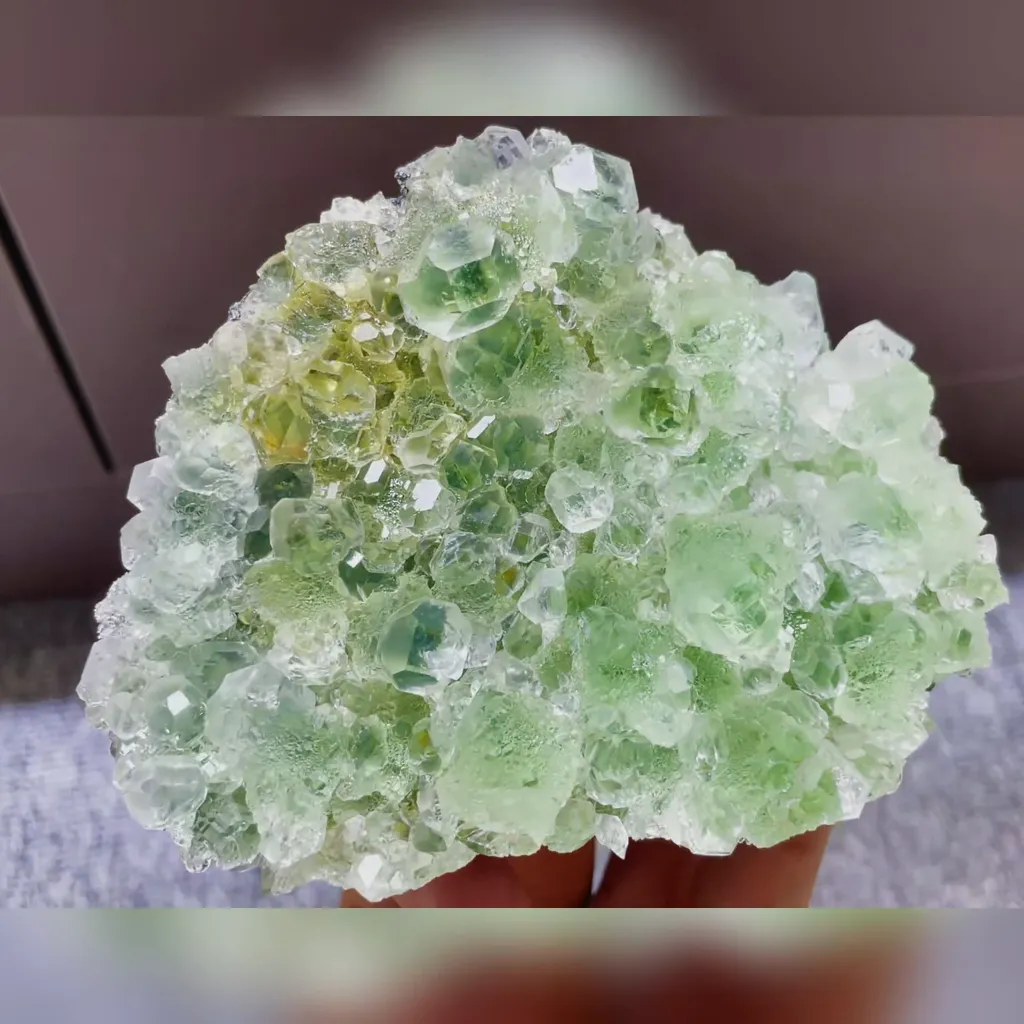 Natural Green Fluorite comes from Xianghualing,Hunan 145*90*40MM - image 2