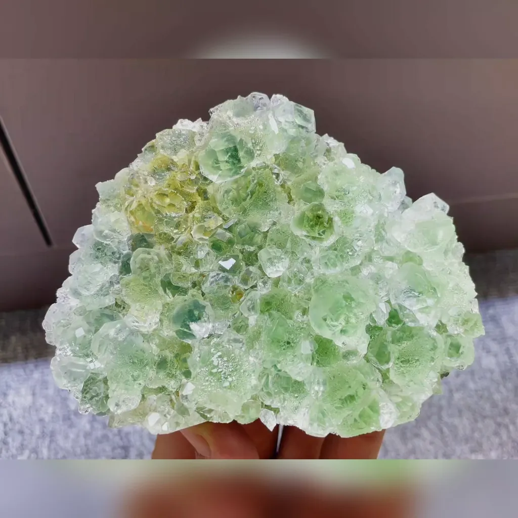 Natural Green Fluorite comes from Xianghualing,Hunan 145*90*40MM image