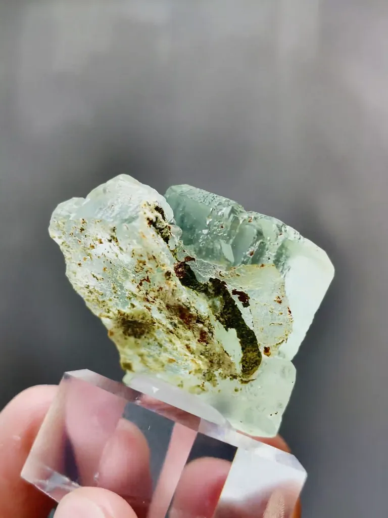 Natural Green Fluorite comes from Xianghualing,Hunan 30*30*25MM - image 5