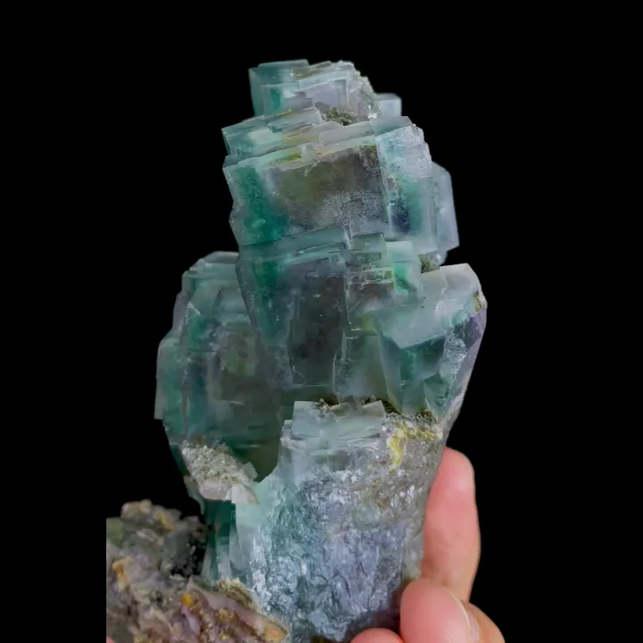 Natural Green Fluorite, Mineral Specimen: Yaogangxian,Hunan (65*125*70MM) - image 3