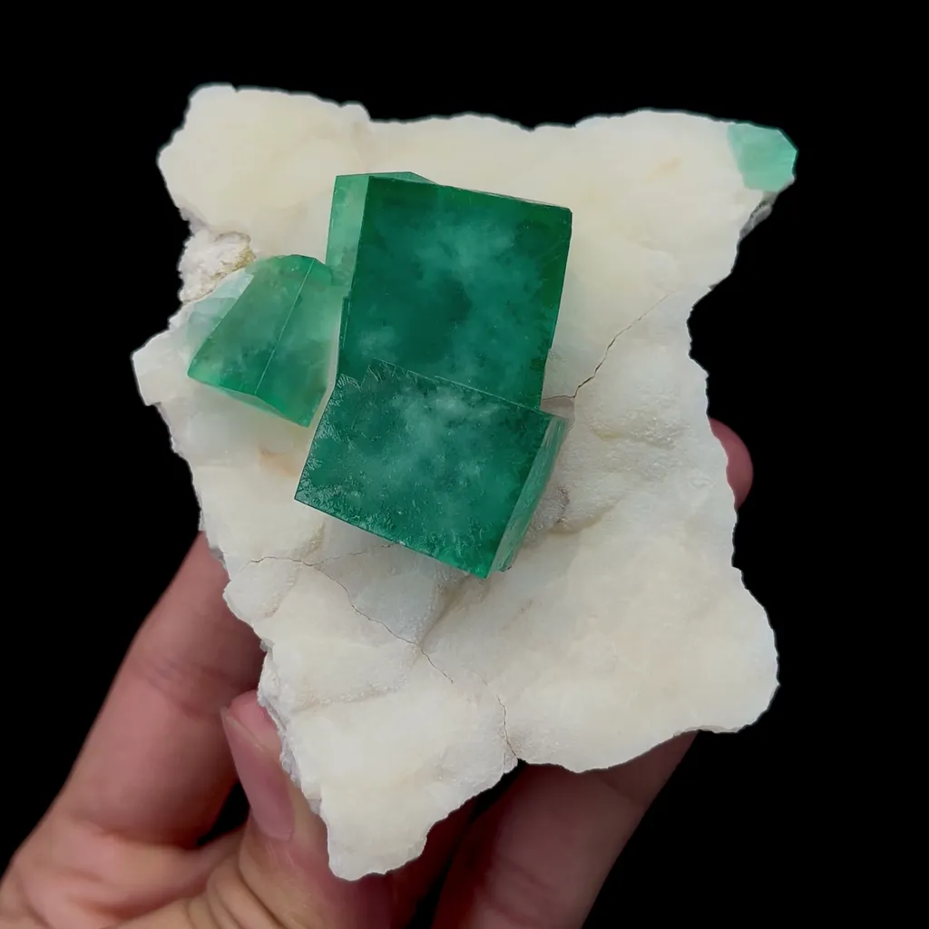 Natural Green Fluorite Mineral Specimen,High Quality Specimen,MADAGASCAR(94*78*47mm) - image 4