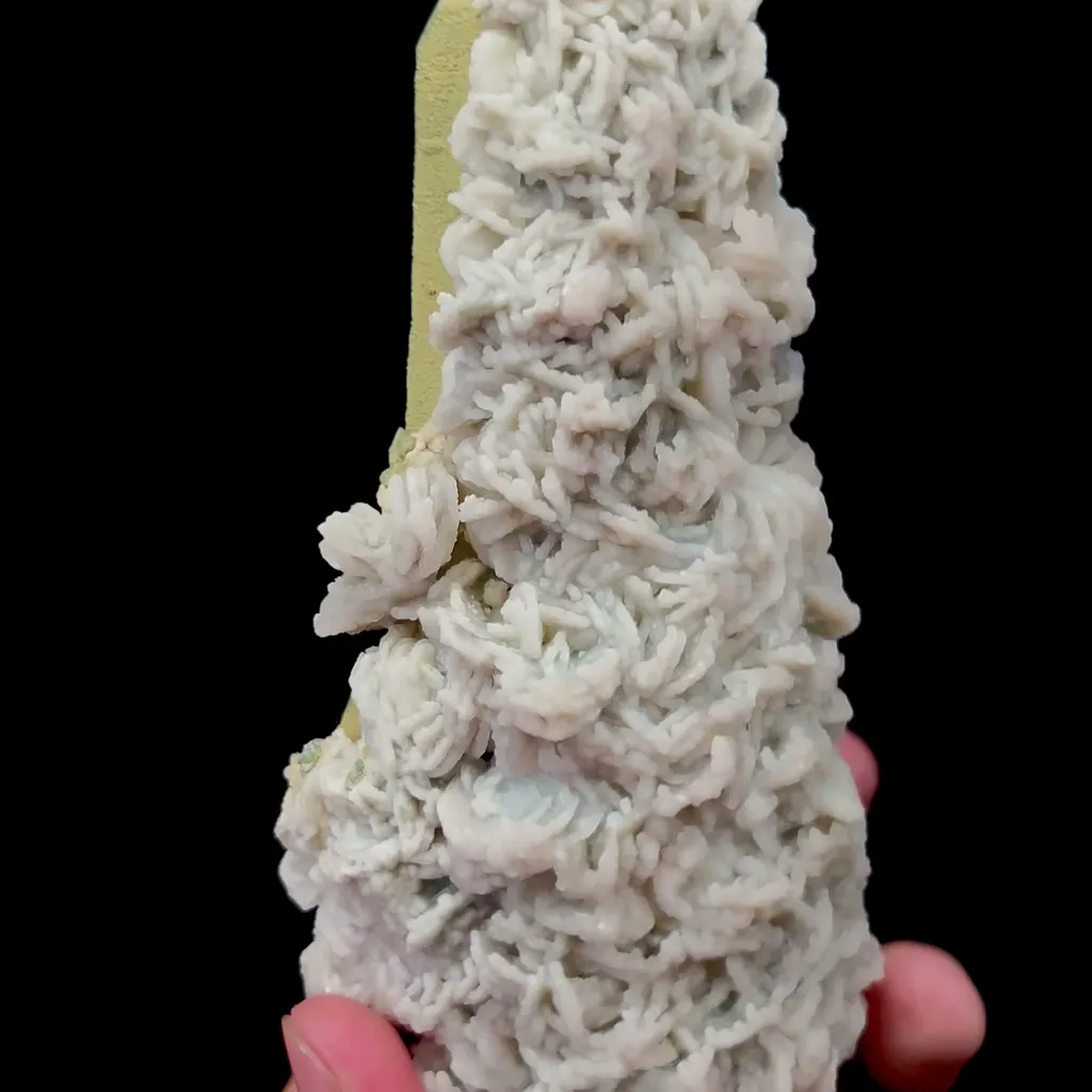 Natural Green Matcha Crystal and Calcite Mineral Specimen,High Quality Specimen,HUANGGANG LIANG,INNER MONGOLIA,CHINA(60*40*130mm) - image 3