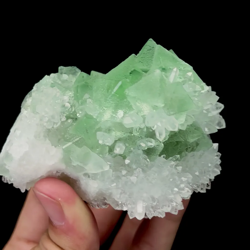 Natural Green Octahedral Fluorite and Crystal Mineral Specimen,High Quality Specimen,FUJIAN,CHINA(83*65*62mm) - image 2