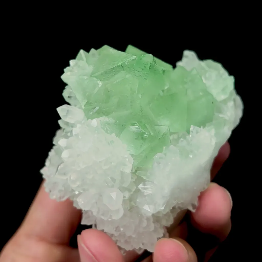 Natural Green Octahedral Fluorite and Crystal Mineral Specimen,High Quality Specimen,FUJIAN,CHINA(83*65*62mm) - image 3
