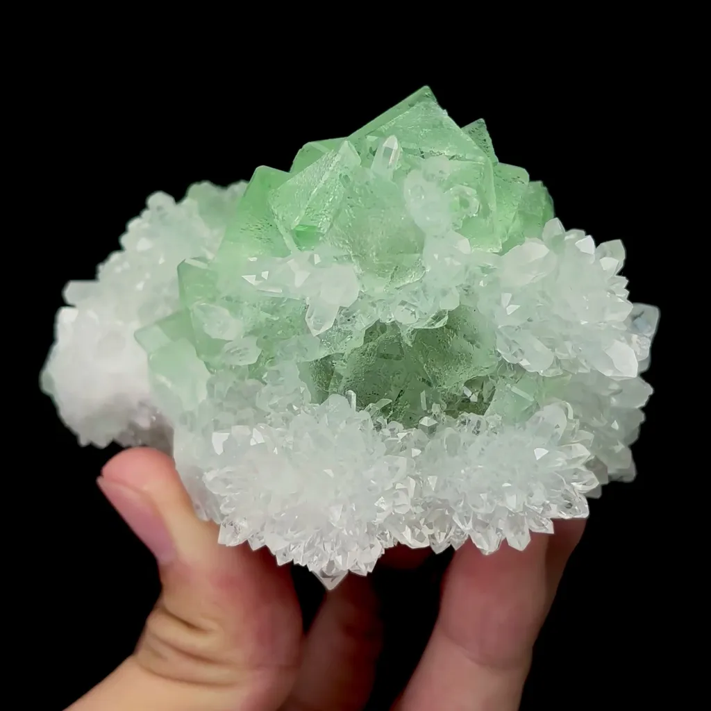 Natural Green Octahedral Fluorite and Crystal Mineral Specimen,High Quality Specimen,FUJIAN,CHINA(83*65*62mm) image