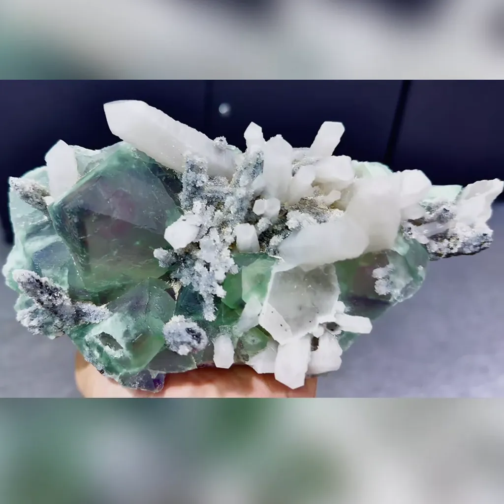 Natural Green Octahedral Fluorite and Quartz Clusters Coevolved comes from Inner Mongolia,China 190*90*90MM - image 2