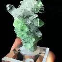 Natural Green Octahedral Fluorite and Quartz coexist comes from Namibia coexist 35*25*50MM - image 4
