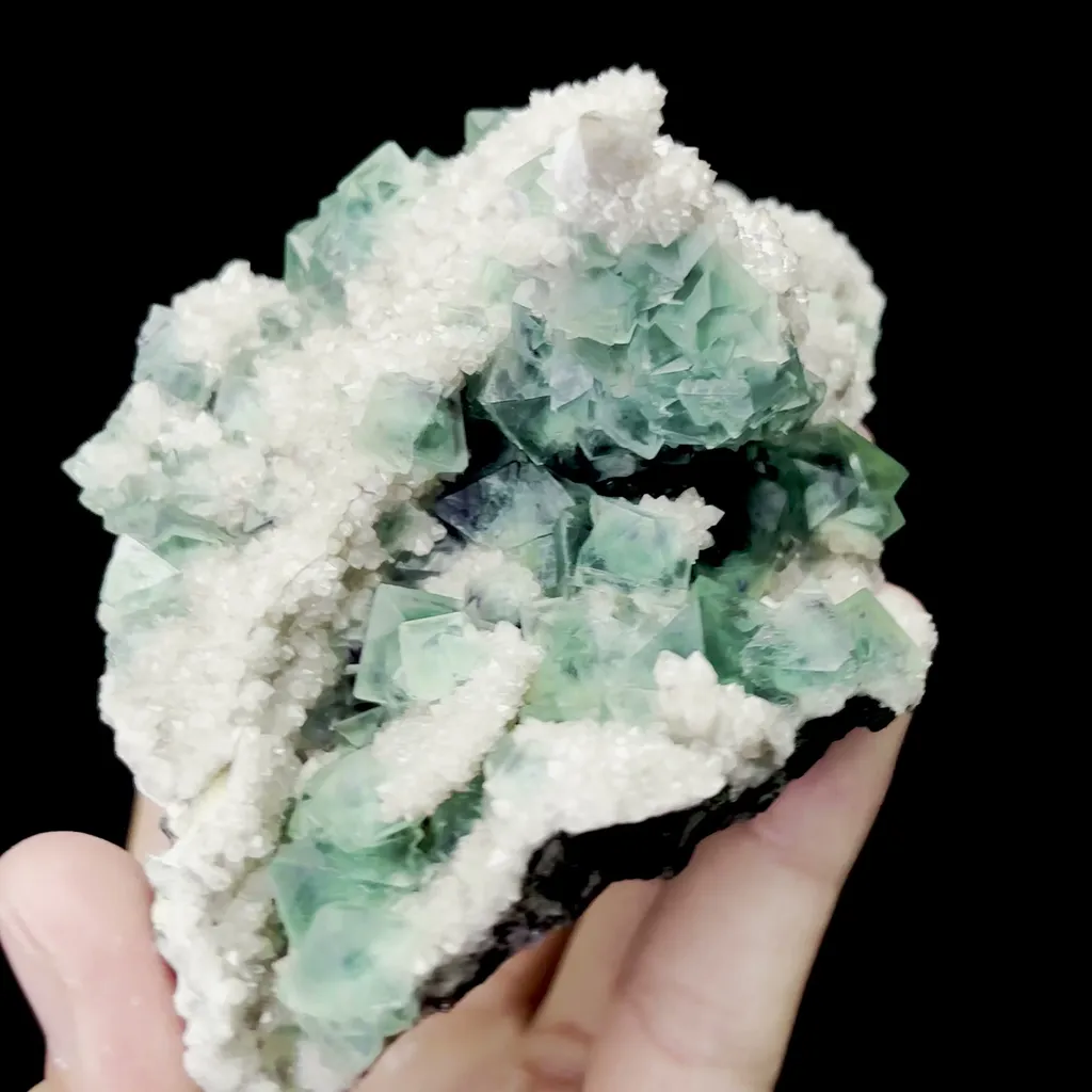 Natural Green Octahedral Fluorite and Quartz Mineral Specimen,High Quality Specimen,INNER MONGOLIA,CHINA(111*74*56mm) - image 2