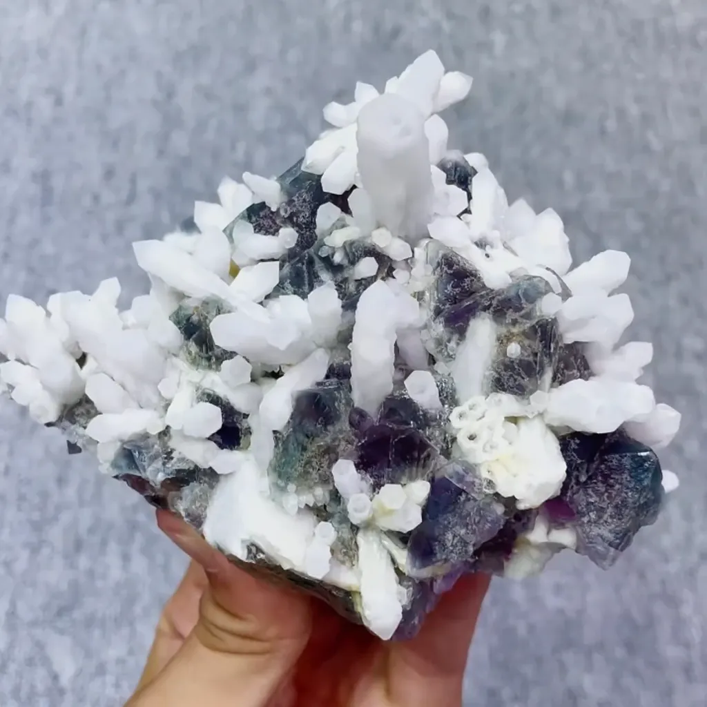 Natural Green Octahedral Fluorite and Quartz Symbiosis comes from Inner Mongolia,China 115*100*55MM - image 2
