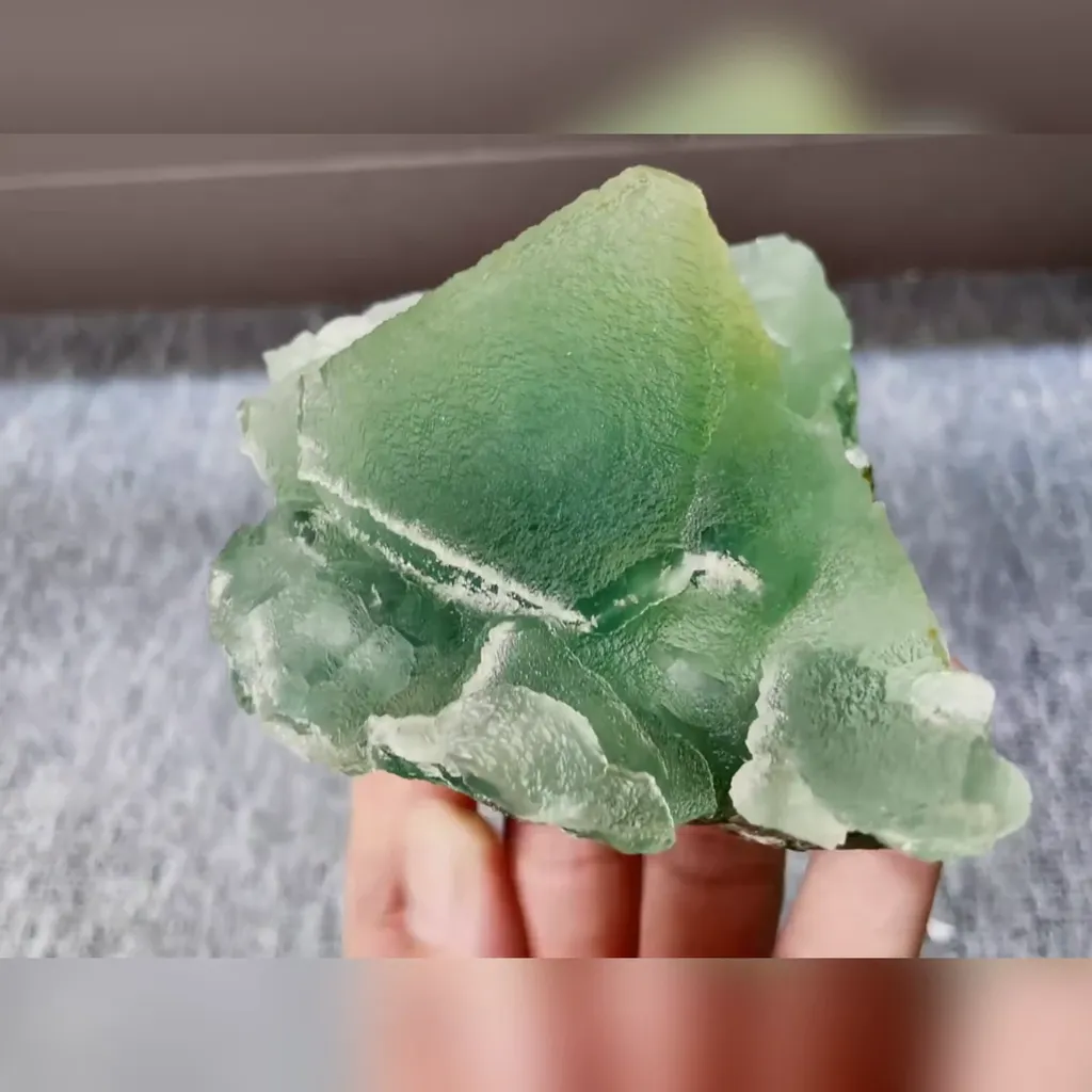 Natural Green Octahedral Fluorite comes from Inner Mongolia,China 100*70*65MM - image 3