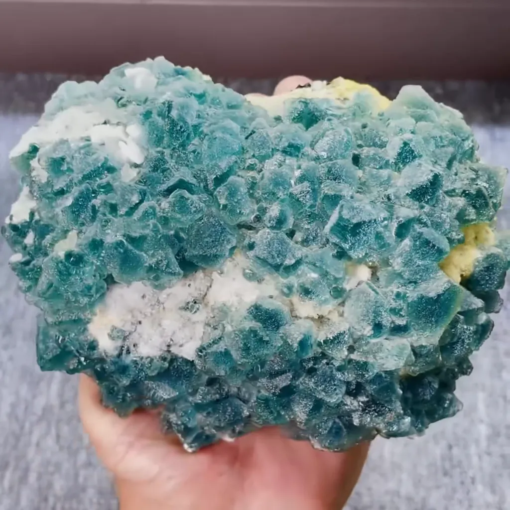 Natural Green Octahedral Fluorite comes from Inner Mongolia,China 145*105*60MM - image 4