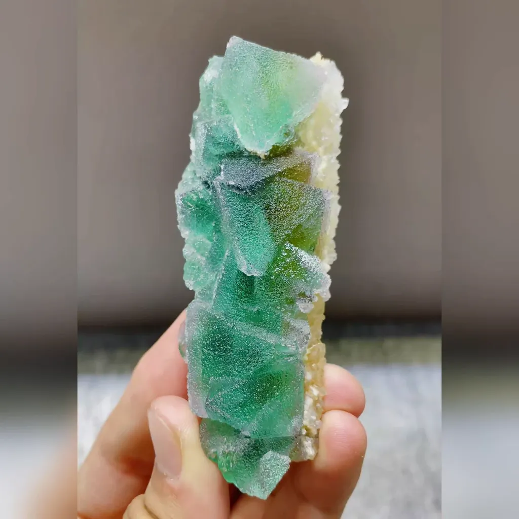 Natural Green Octahedral Fluorite from Inner Mongolia,China 35*25*90MM - image 3