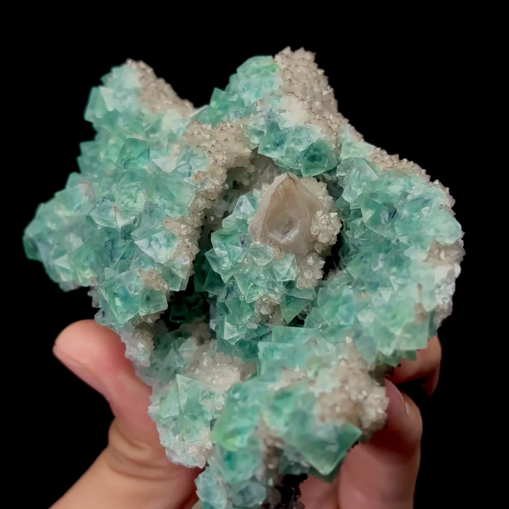 Natural Green Octahedral Fluorite Mineral Specimen,High Quality Specimen,HUANGGANG LIANG,INNER MONGOLIA,CHINA(100*80*35mm) - image 3