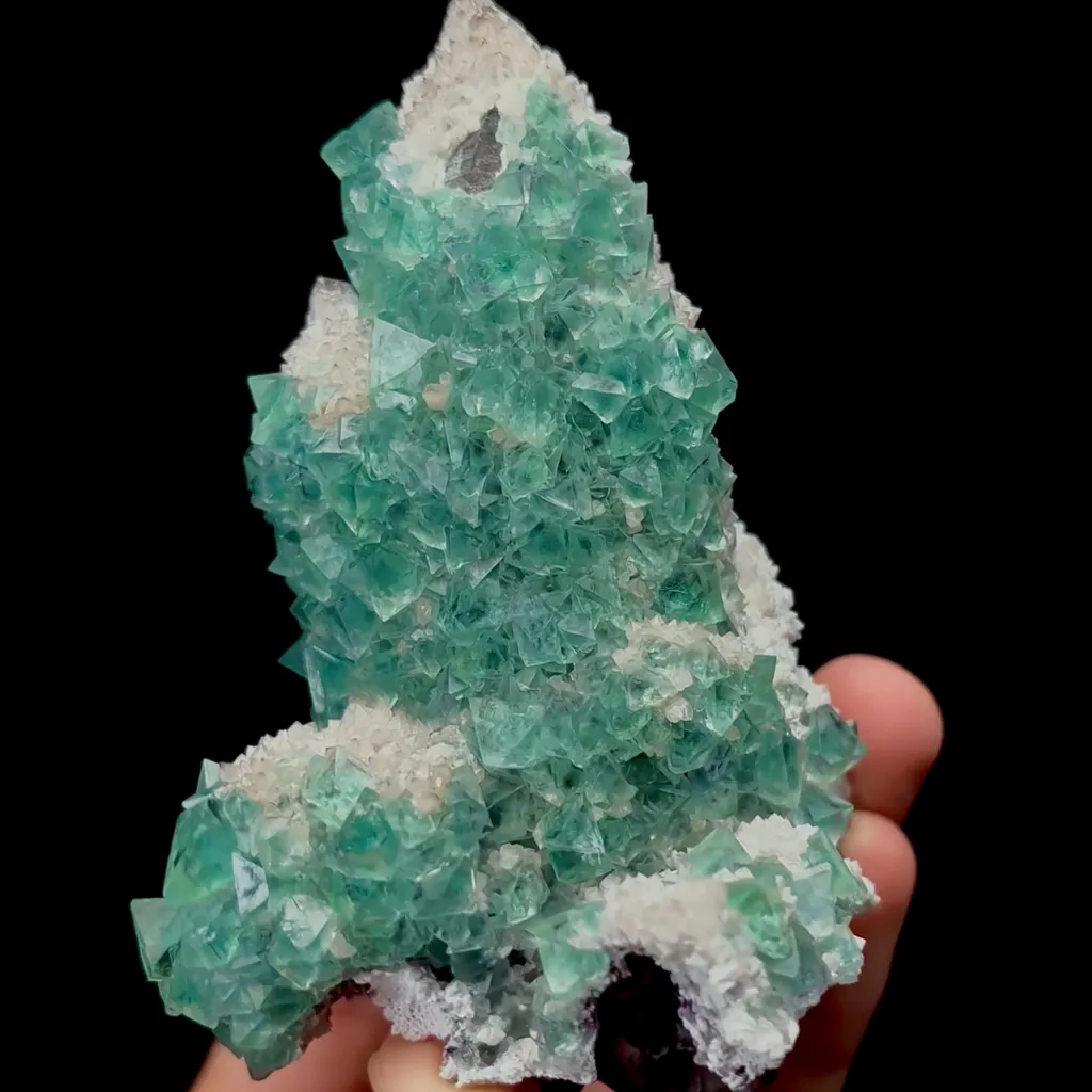 Natural Green Octahedral Fluorite Mineral Specimen,High Quality Specimen,HUANGGANG LIANG,INNER MONGOLIA,CHINA(70*50*105mm) image