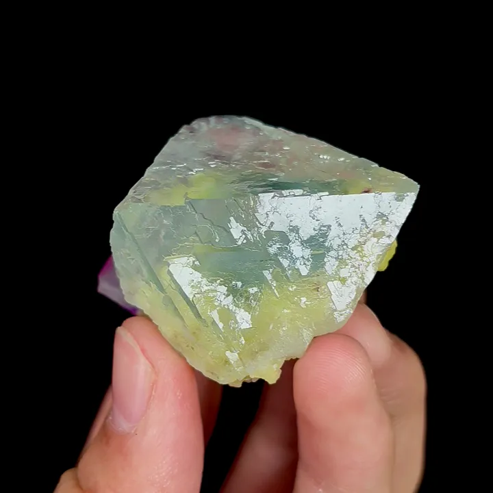 Natural Green Octahedral Fluorite, Mineral Specimen:Zhejiang,China (40*30*55MM) - image 3