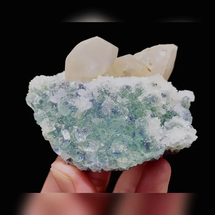 Natural Green Phantom Fluorite and Calcite Symbiosis comes from Fujian,China 75*65*50MM - image 2
