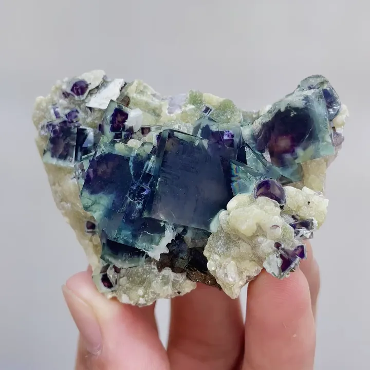 Natural Green Phantom Fluorite and Mica, Mineral Specimen：Yindu,Inner Mongolia (60*45*25MM) image
