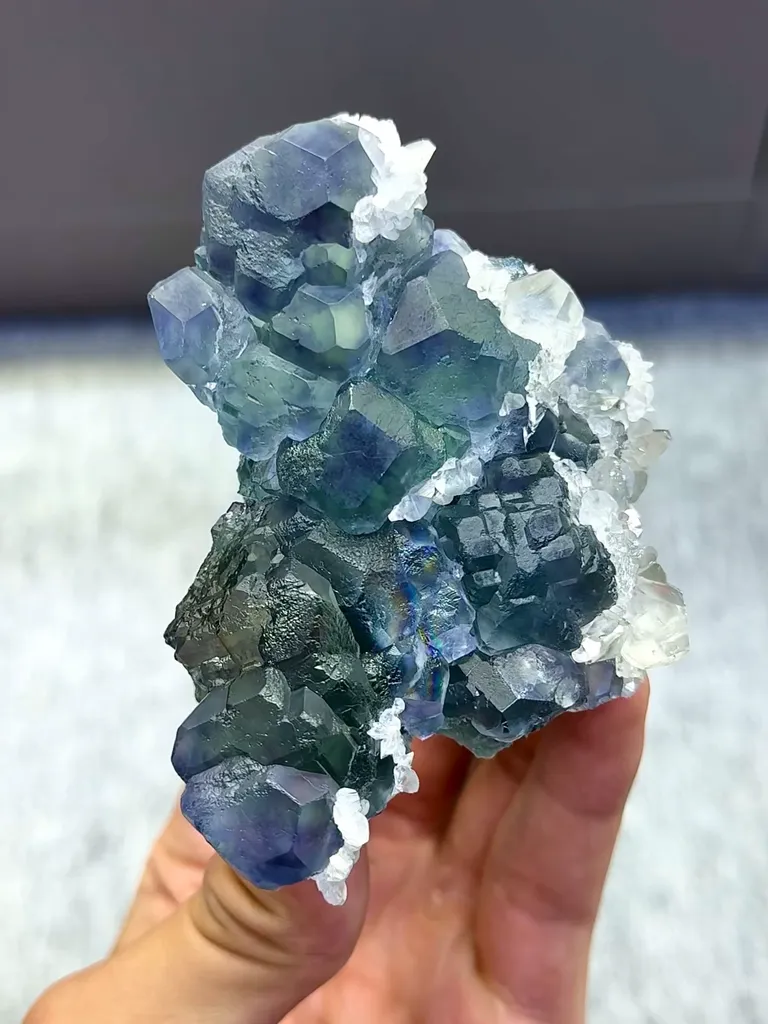 Natural Green Phantom Fluorite  and Quartz Coexist comes from Shizhuyuan，Chenzhou 90*65*30MM image