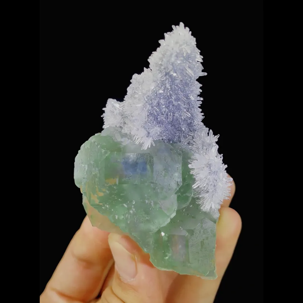 Natural Green Phantom Fluorite and Quartz Symbiosis comes from Fujian,China 45*40*85MM - image 3