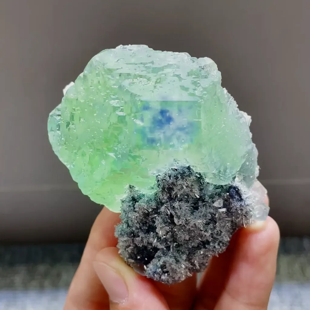 Natural Green Phantom Fluorite and Quartz Symbiosis comes from Fujian,China 55*70*30MM image