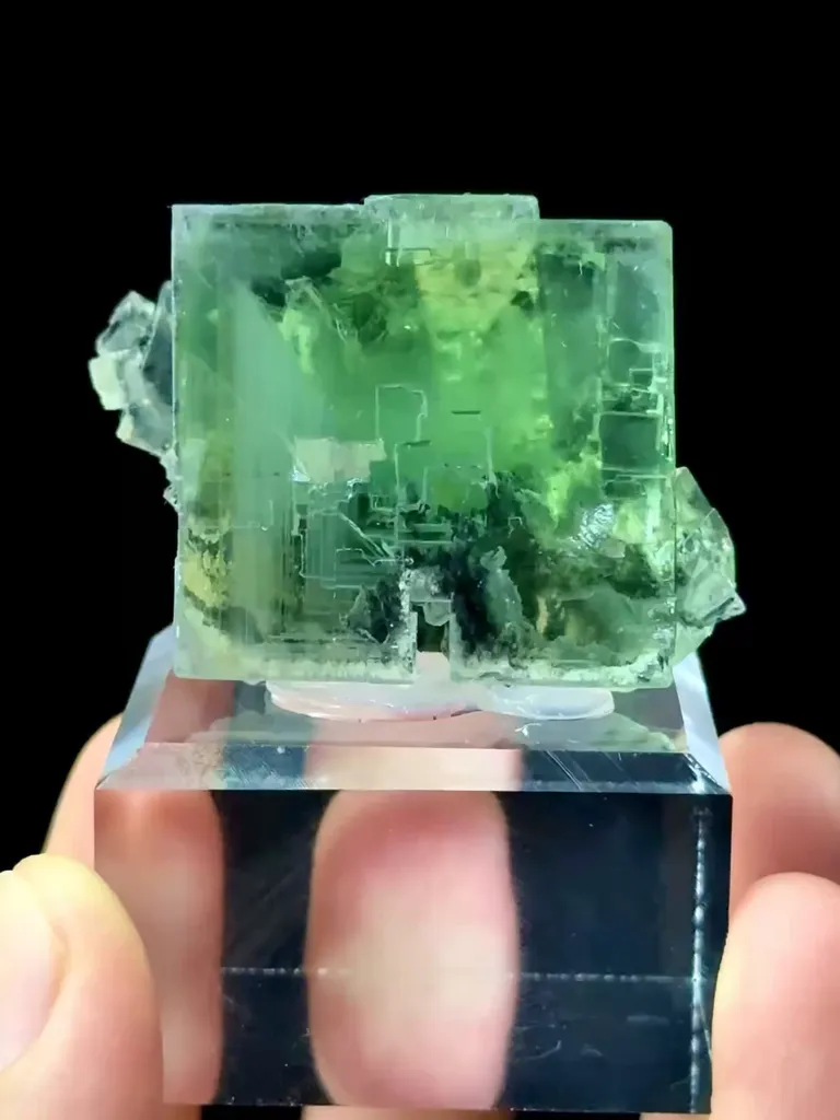 Natural Green Phantom Fluorite comes from Xianghualing,Hunan 30*35*30MM image