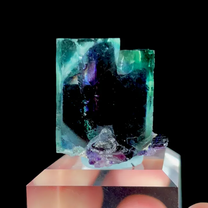 Natural Green Phantom Fluorite, Mineral Specimen: Inner Mongolia,China (20*25*20MM) image