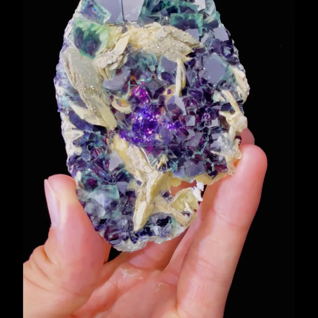 Natural Green Phantoms Fluorite and Siderite Pyrite Symbiosis comes from Yindu,Inner Mongolia 95*55*5MM - image 2