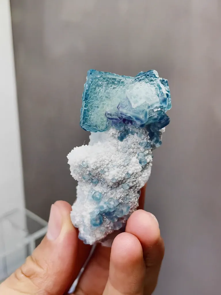 Natural Green QR Code Fluorite and Quartz coexist comes from Fujian,China 27*30*80MM - image 2