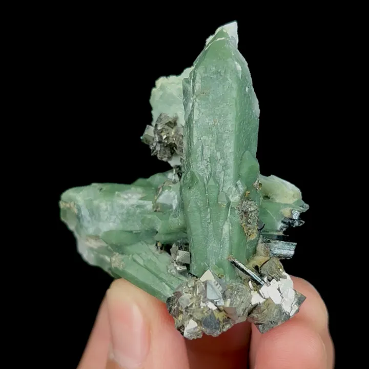 Natural Green Quartz Cluster and Flaky Calcite, Mineral Specimen: Inner Mongolia,China (50*50*30MM) - image 4