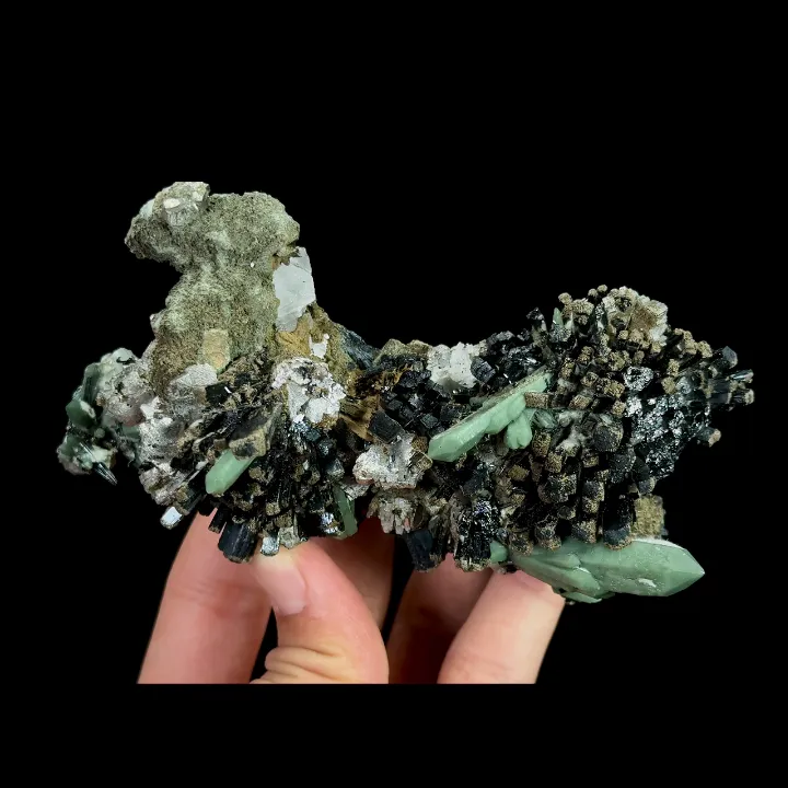 Natural Green Quartz Cluster and Hedenbergite, Mineral Specimen: Inner Mongolia,China (110*65MM) - image 3