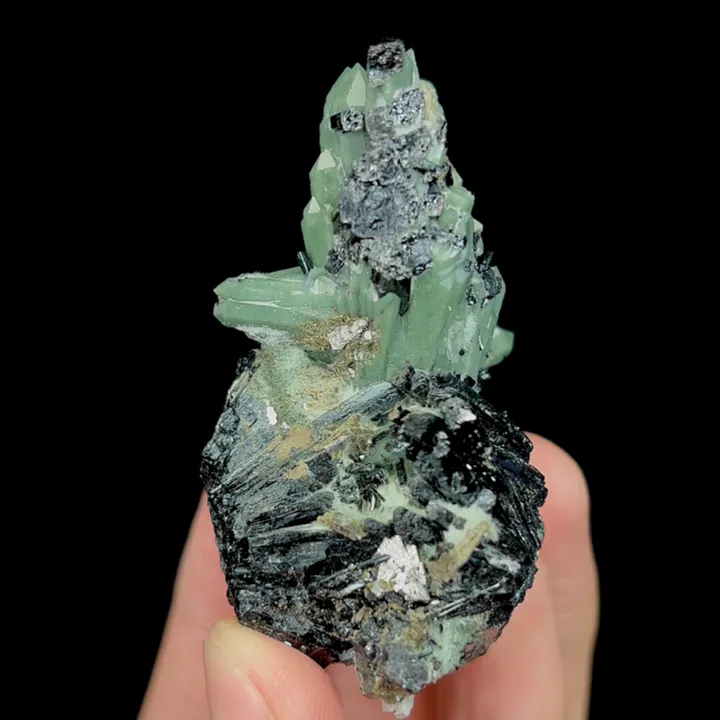 Natural Green Quartz Cluster and Hedenbergite, Mineral Specimen: Inner Mongolia,China (40*30*60MM) image
