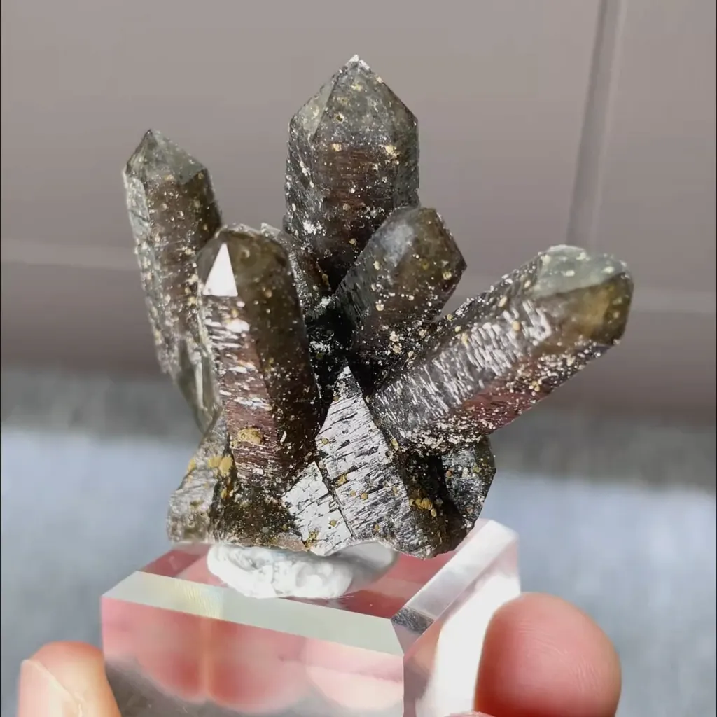 Natural Green Quartz Cluster comes from Inner Mongolia,China 50*25*40MM - image 2