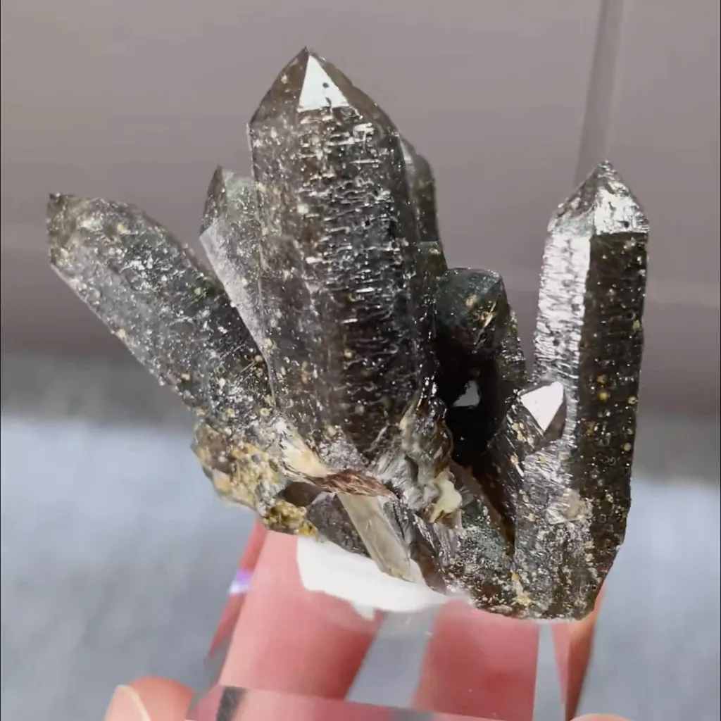 Natural Green Quartz Cluster comes from Inner Mongolia,China 50*25*40MM - image 3