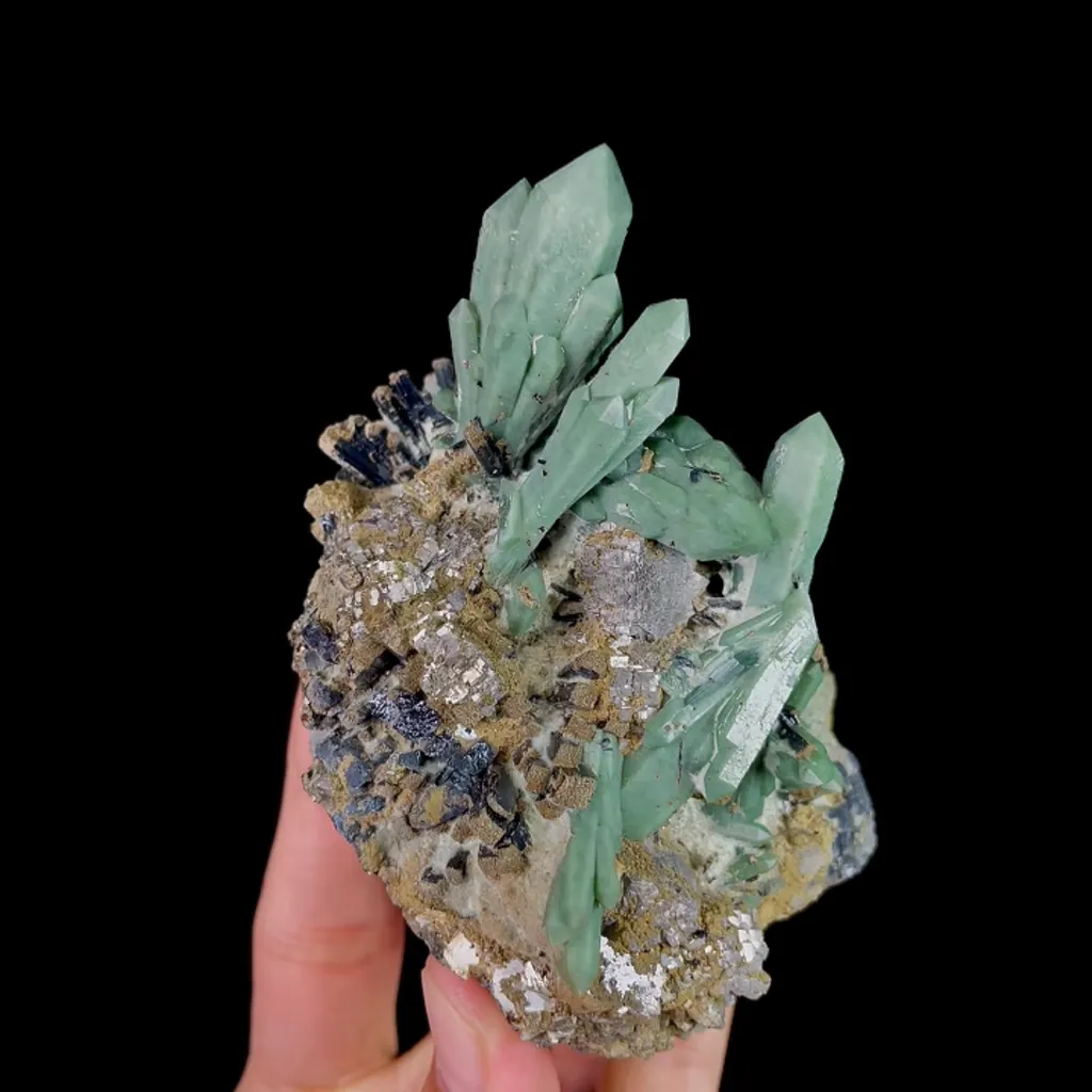 Natural Green Quartz Cluster, Hedenbergite and Magnetite, Mineral Specimen: Inner Mongolia,China (90*75*95MM) - image 5