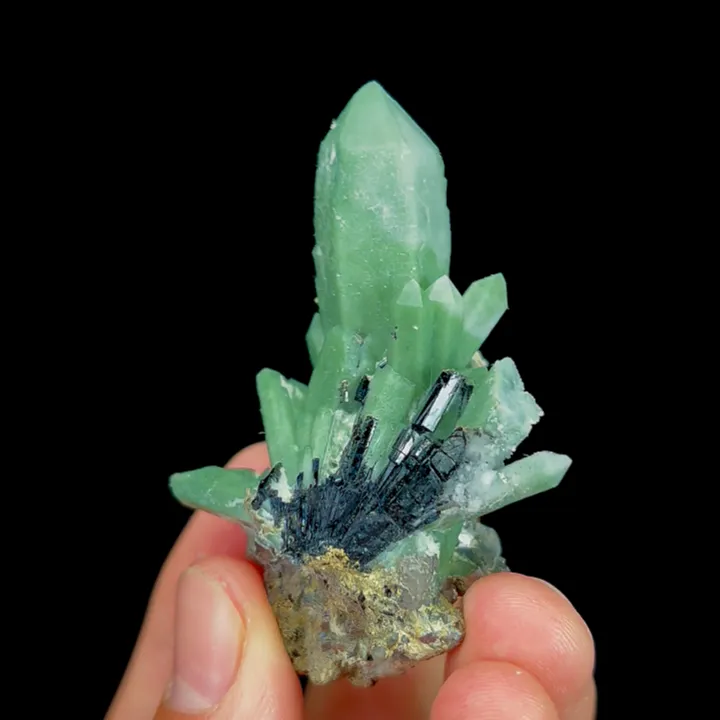 Natural Green Quartz Cluster, Mineral Specimen: Inner Mongolia,China (40*60*40MM) - image 3