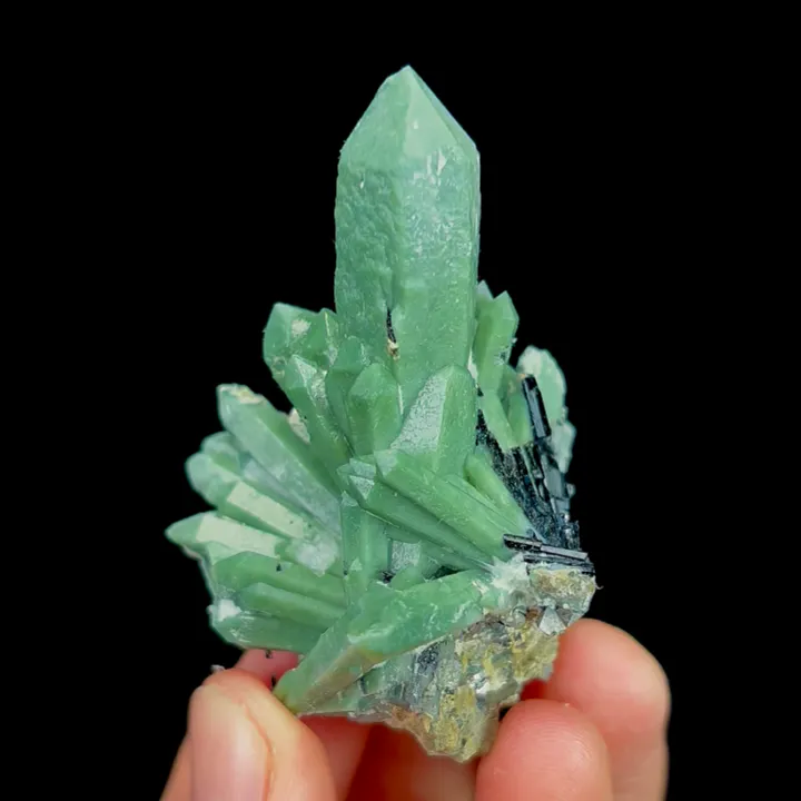 Natural Green Quartz Cluster, Mineral Specimen: Inner Mongolia,China (40*60*40MM) - image 5