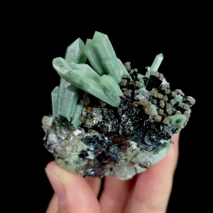 Natural Green Quartz Cluster, Mineral Specimen: Inner Mongolia,China (45*65*45MM) - image 4