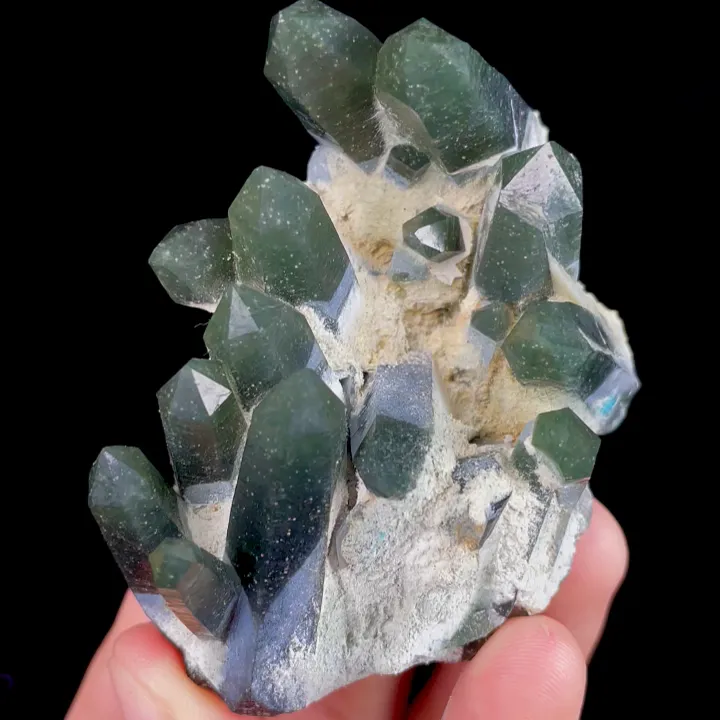 Natural Green Quartz Cluster, Mineral Specimen: Inner Mongolia,China (70*40*40MM) image
