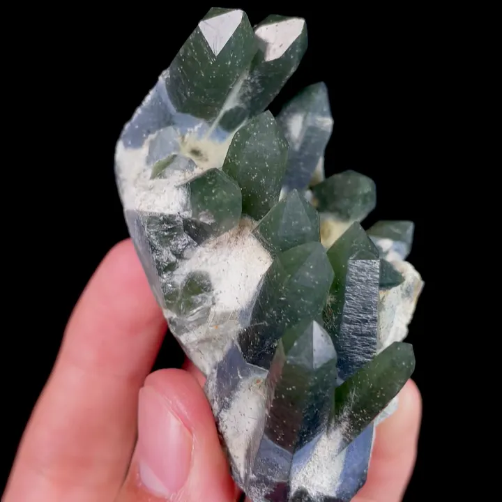 Natural Green Quartz Cluster, Mineral Specimen: Inner Mongolia,China (70*40*40MM) - image 4