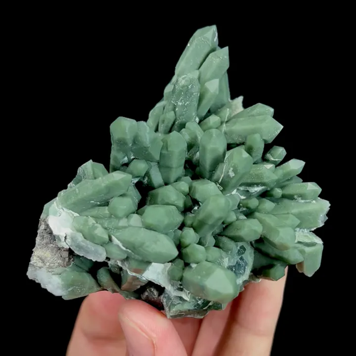 Natural Green Quartz Cluster, Mineral Specimen: Inner Mongolia,China (75*60*40MM) - image 4