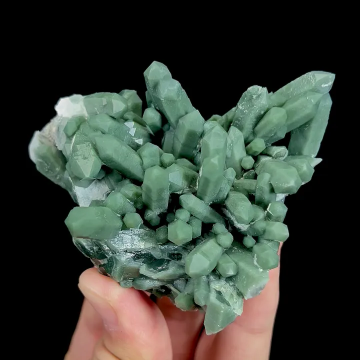 Natural Green Quartz Cluster, Mineral Specimen: Inner Mongolia,China (75*60*40MM) image