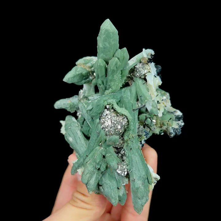Natural Green Quartz Cluster, Mineral Specimen: Inner Mongolia,China (80*100*70MM) - image 5