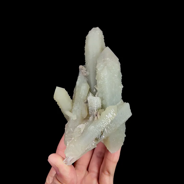 Natural Green Quartz Cluster, Mineral Specimen: Inner Mongolia,China (80*60*135MM) - image 3