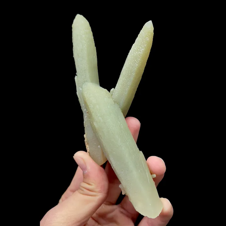 Natural Green Quartz Cluster, Mineral Specimen:Inner Mongolia,China (65*120*25MM) - image 3